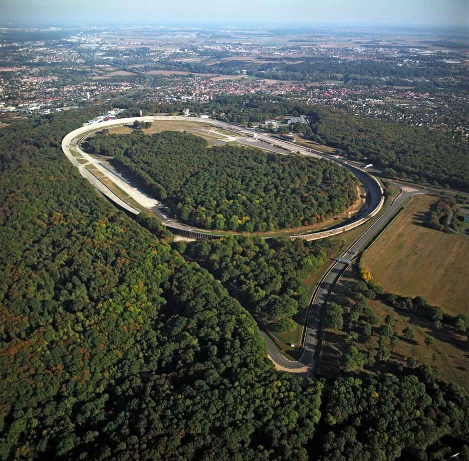 Vue aérienne de l'Autodrome Linas-Montlhery - Agrandir l'image, . 0octets (fenêtre modale)
