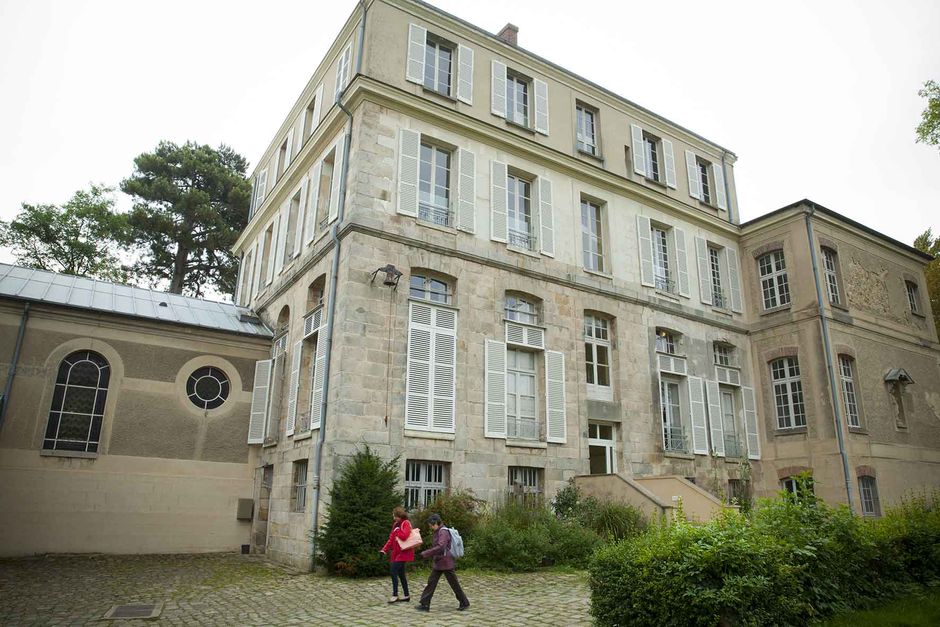 Le Château de Ballainvilliers - Agrandir l'image, . 0octets (fenêtre modale)